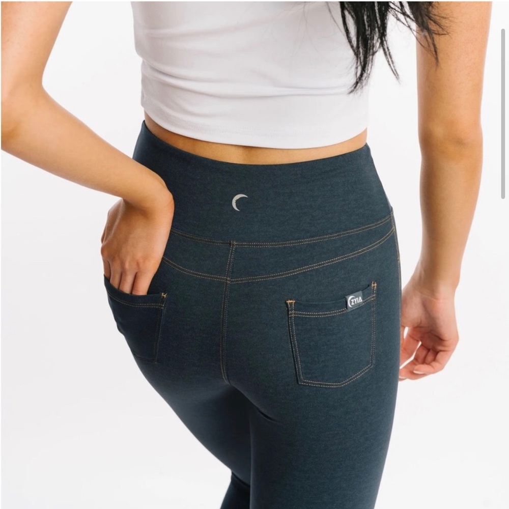 🌙Zyia leggings!!🌙